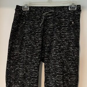 Brooklyn Cloth The Jogger Size Small Black and White Track Pants